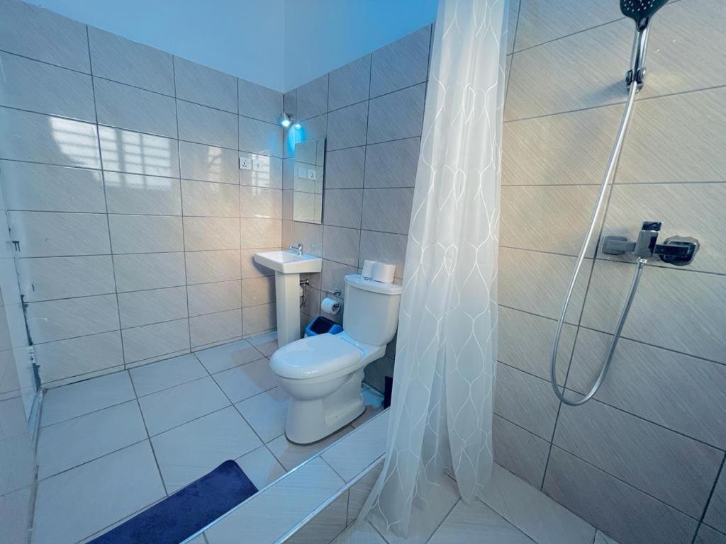 Rakka Guest House Adenta Extérieur photo